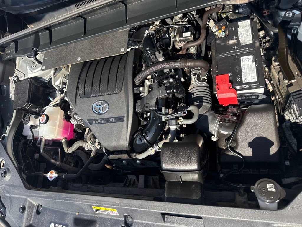 Used 2023 Toyota Highlander XLE image 28