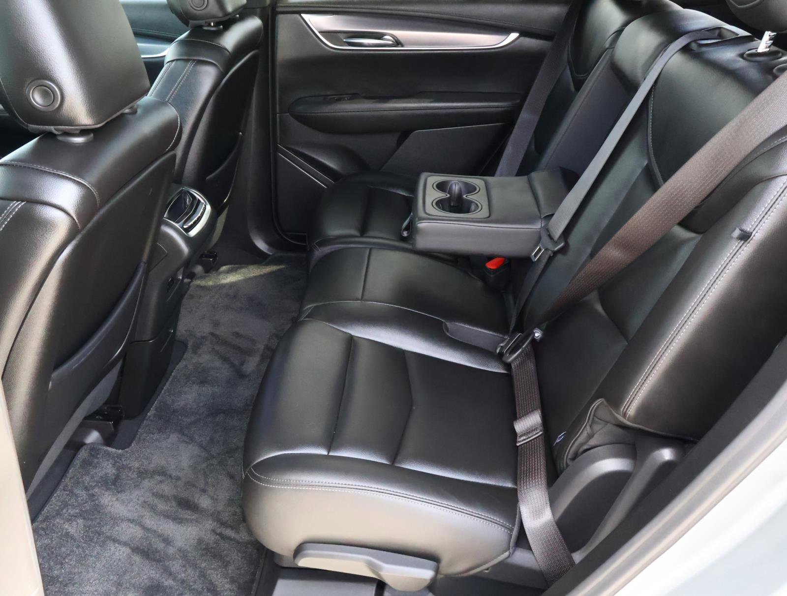 Certified 2024 Cadillac XT6 Luxury FWD image 25