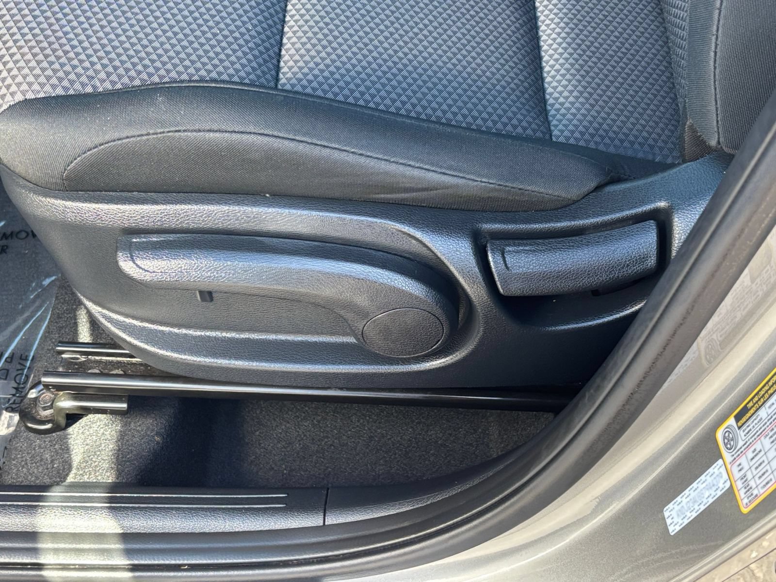 Used 2025 Kia Soul LX w/ LX Technology Package FWD image 22