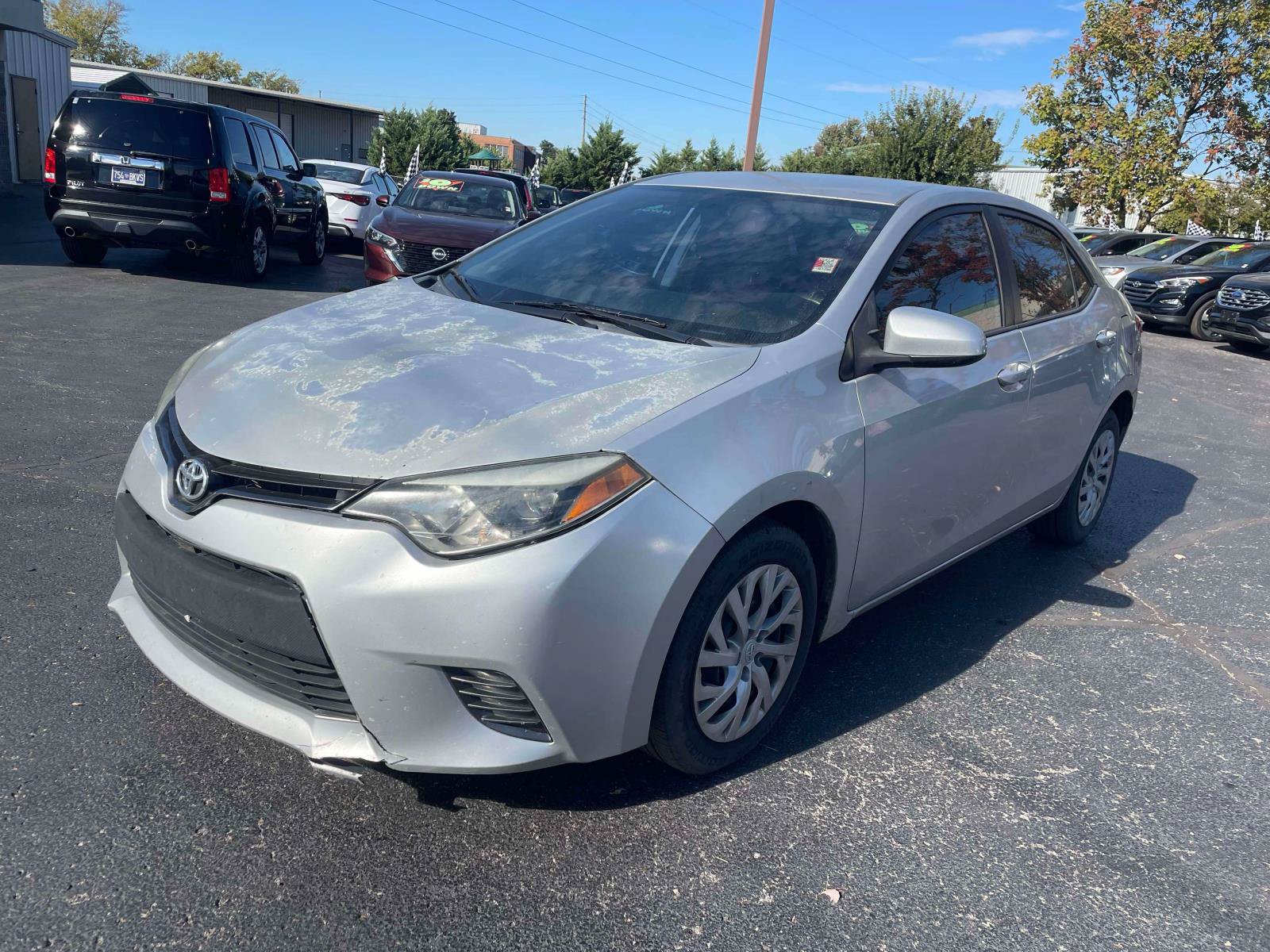 Used 2016 Toyota Corolla LE FWD image 3