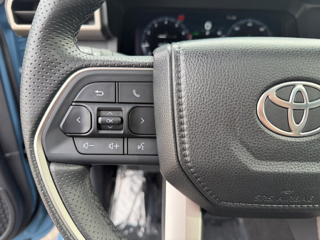 Used 2026 Toyota 4Runner Limited AWD/4WD image 15