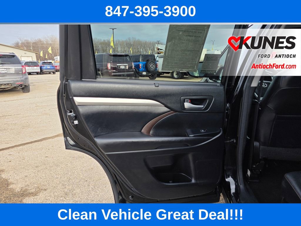 Used 2018 Toyota Highlander XLE image 23