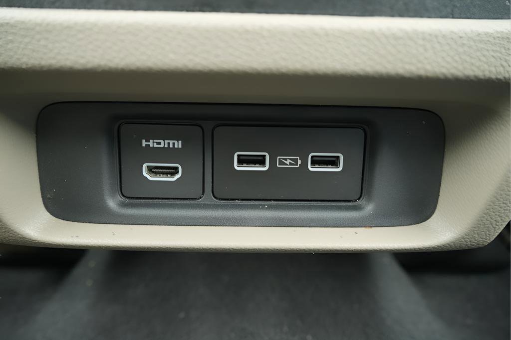 Used 2023 Honda Odyssey Elite image 22