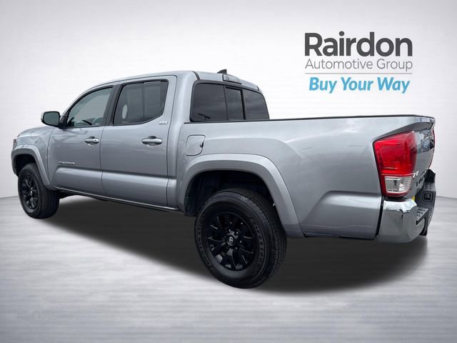 Used 2017 Toyota Tacoma SR5 w/ Tow Package AWD/4WD image 6