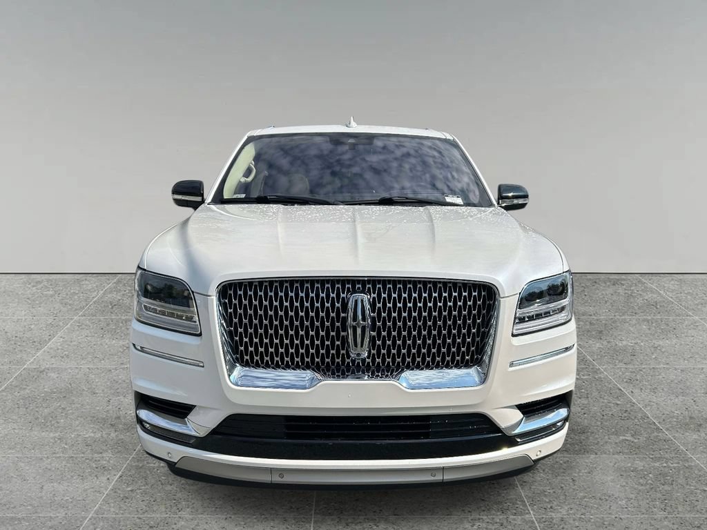 Used 2018 Lincoln Navigator Reserve w/ Technology Package AWD/4WD image 8