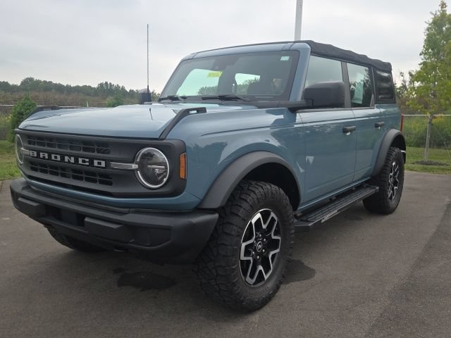 Certified 2022 Ford Bronco 4-Door AWD/4WD image 2