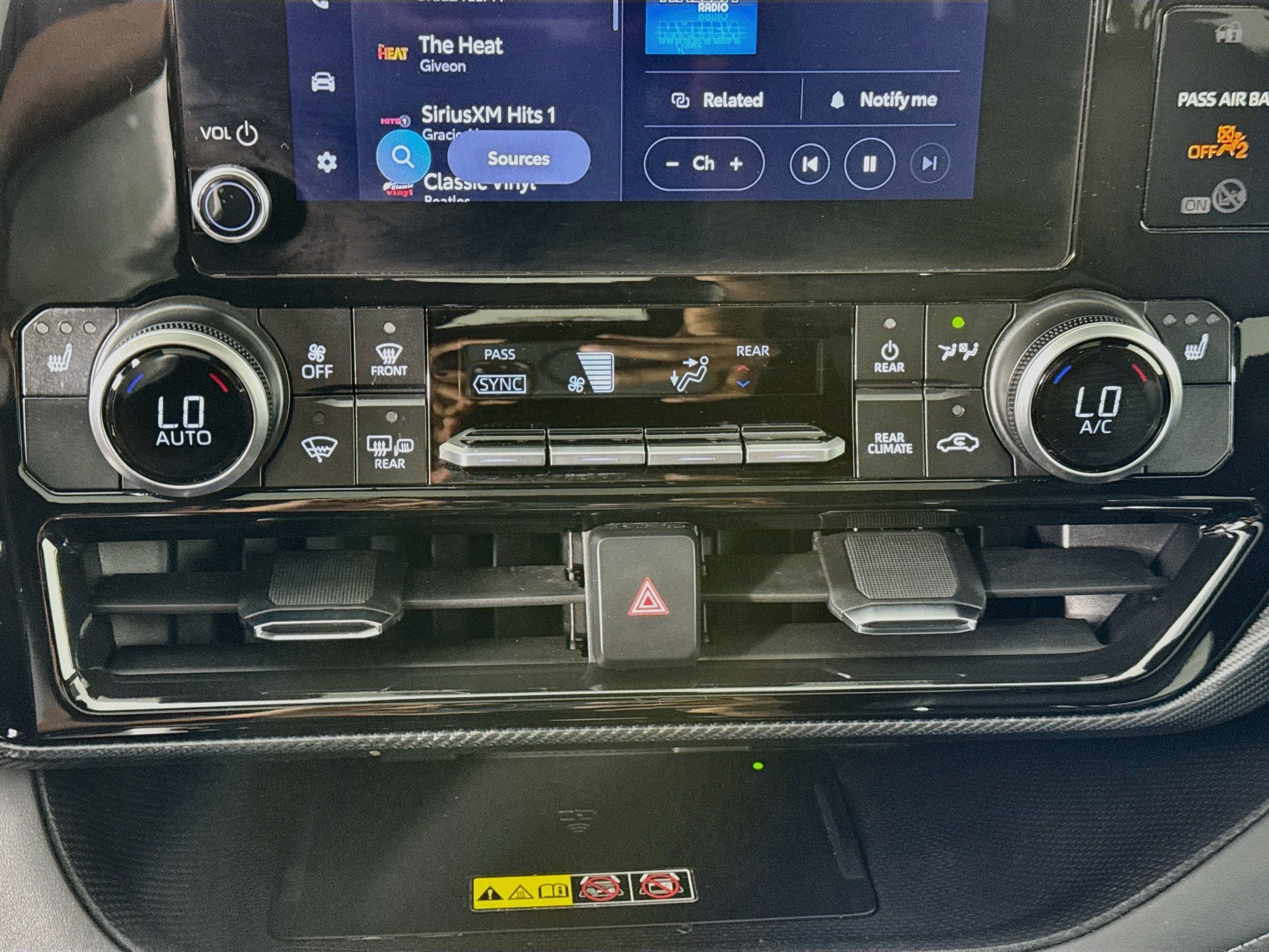 Certified 2025 Toyota Highlander XSE AWD/4WD image 15