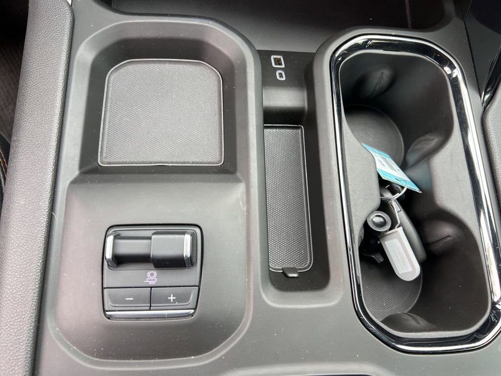 Certified 2025 GMC Sierra 2500 AT4 w/ AT4 Premium Plus Package AWD/4WD image 30