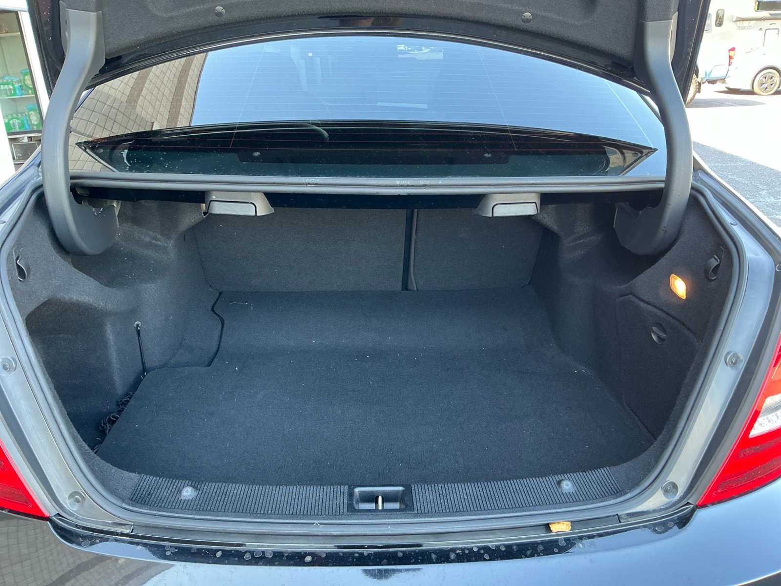 Used 2014 Mercedes-Benz C 250 Sedan image 32