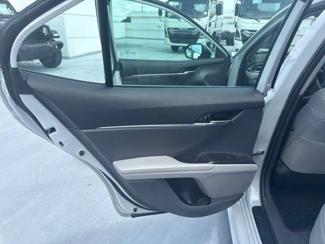 Used 2024 Toyota Camry SE FWD image 13
