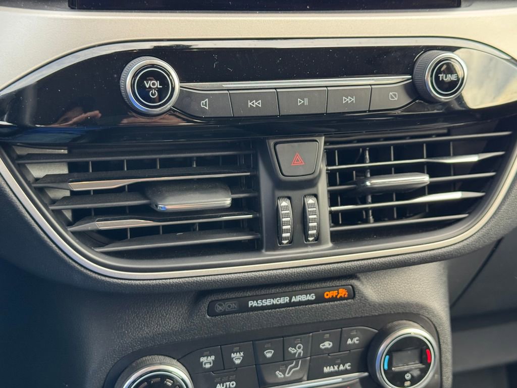 Used 2020 Ford Escape SEL image 18