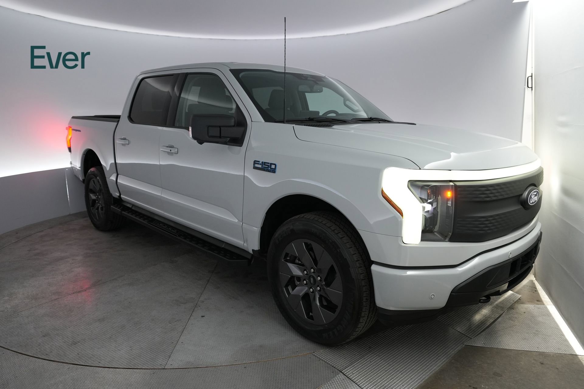 Used 2024 Ford F150 Lightning Flash AWD/4WD image 2