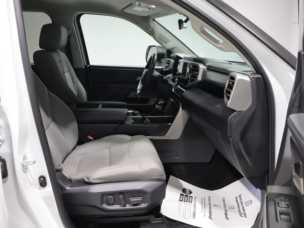 Used 2024 Toyota Tundra SR5 w/ SR5 Premium Package AWD/4WD image 23