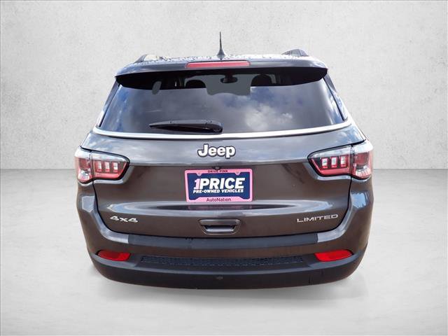Used 2018 Jeep Compass Limited AWD/4WD image 3