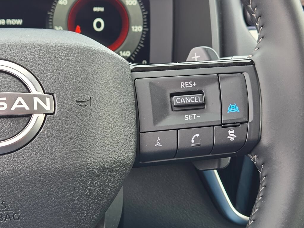 Used 2026 Nissan Rogue SL AWD/4WD image 32