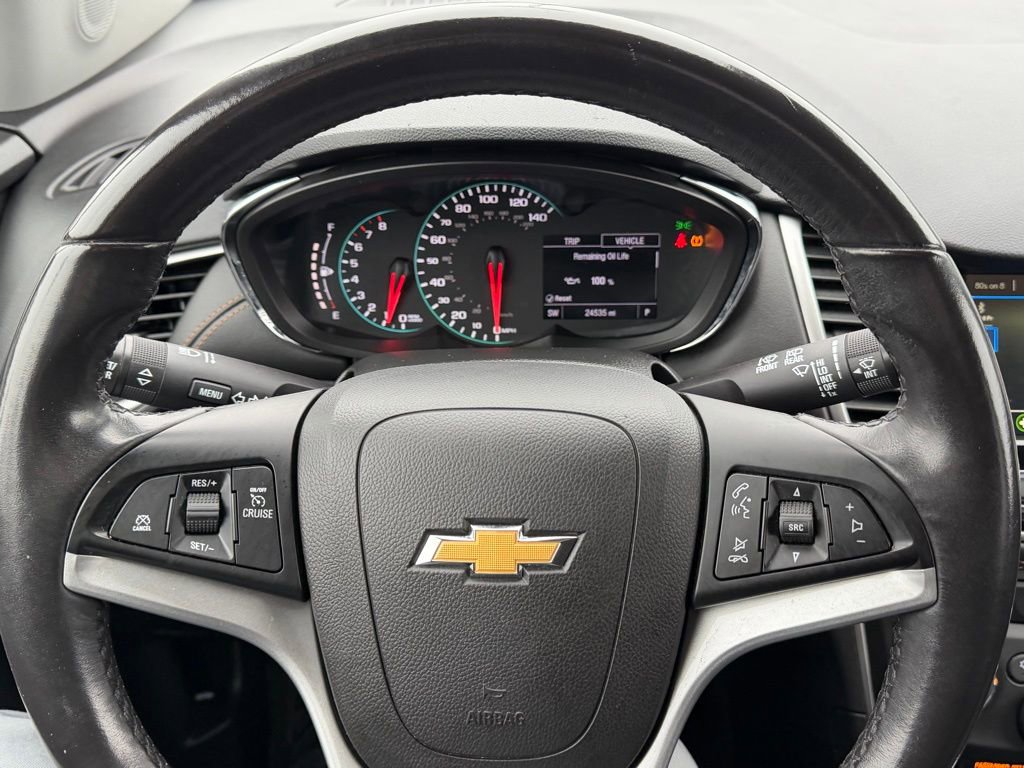 Used 2019 Chevrolet Trax LT w/ LT Convenience Package image 21