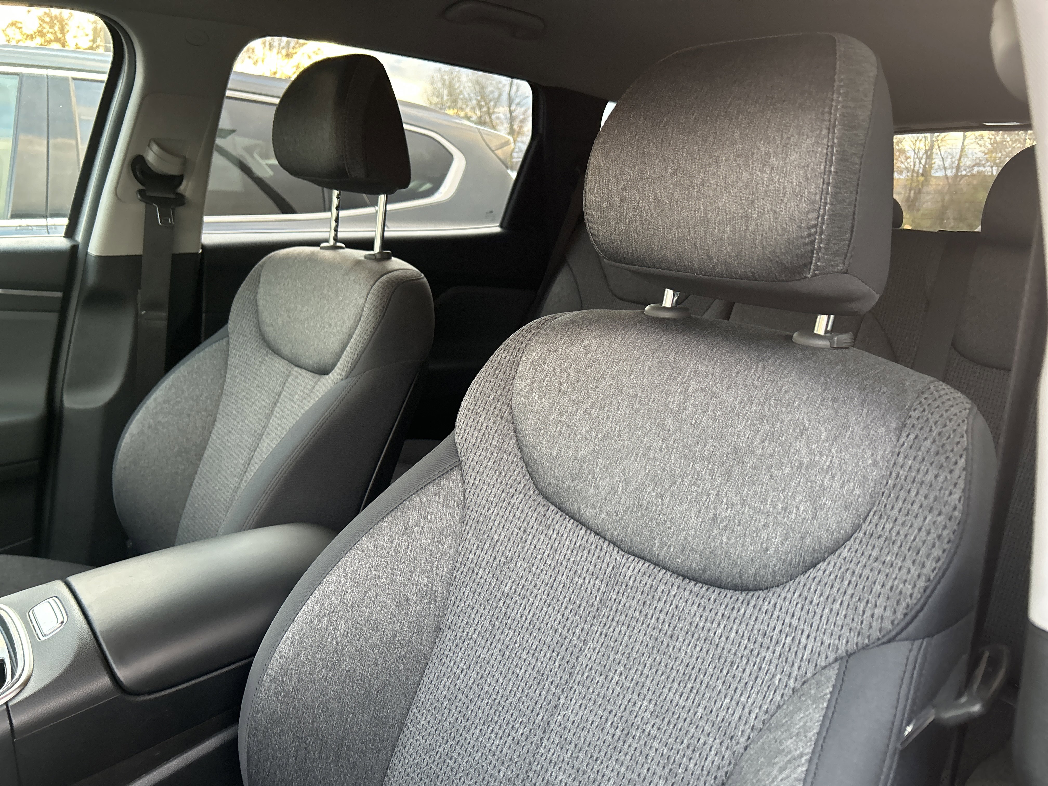 Used 2023 Hyundai Santa Fe SE image 25