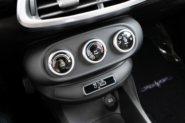 Used 2017 FIAT 500X Pop image 28