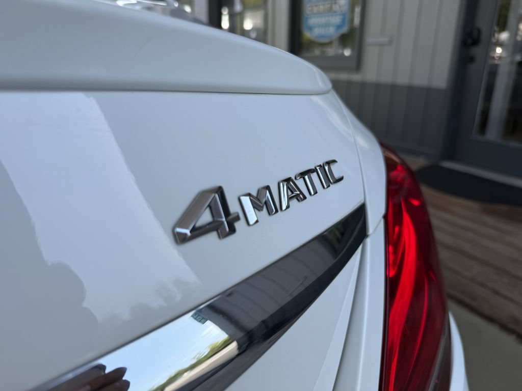 Used 2015 Mercedes-Benz C 300 4MATIC Sedan image 26