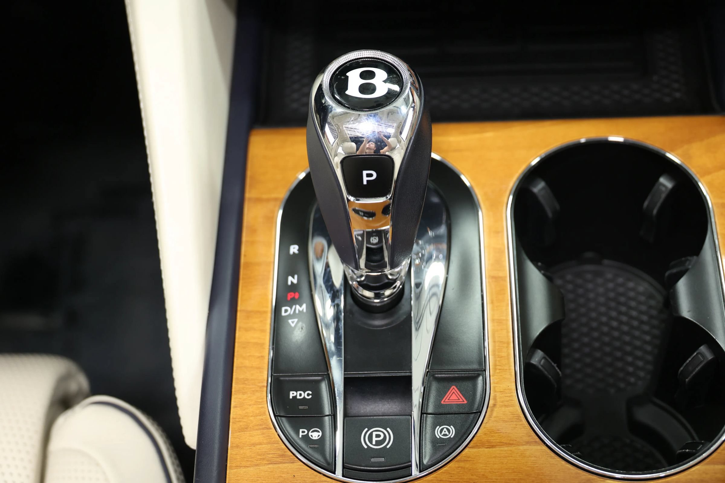 Used 2021 Bentley Bentayga w/ First Edition Specification AWD/4WD image 47