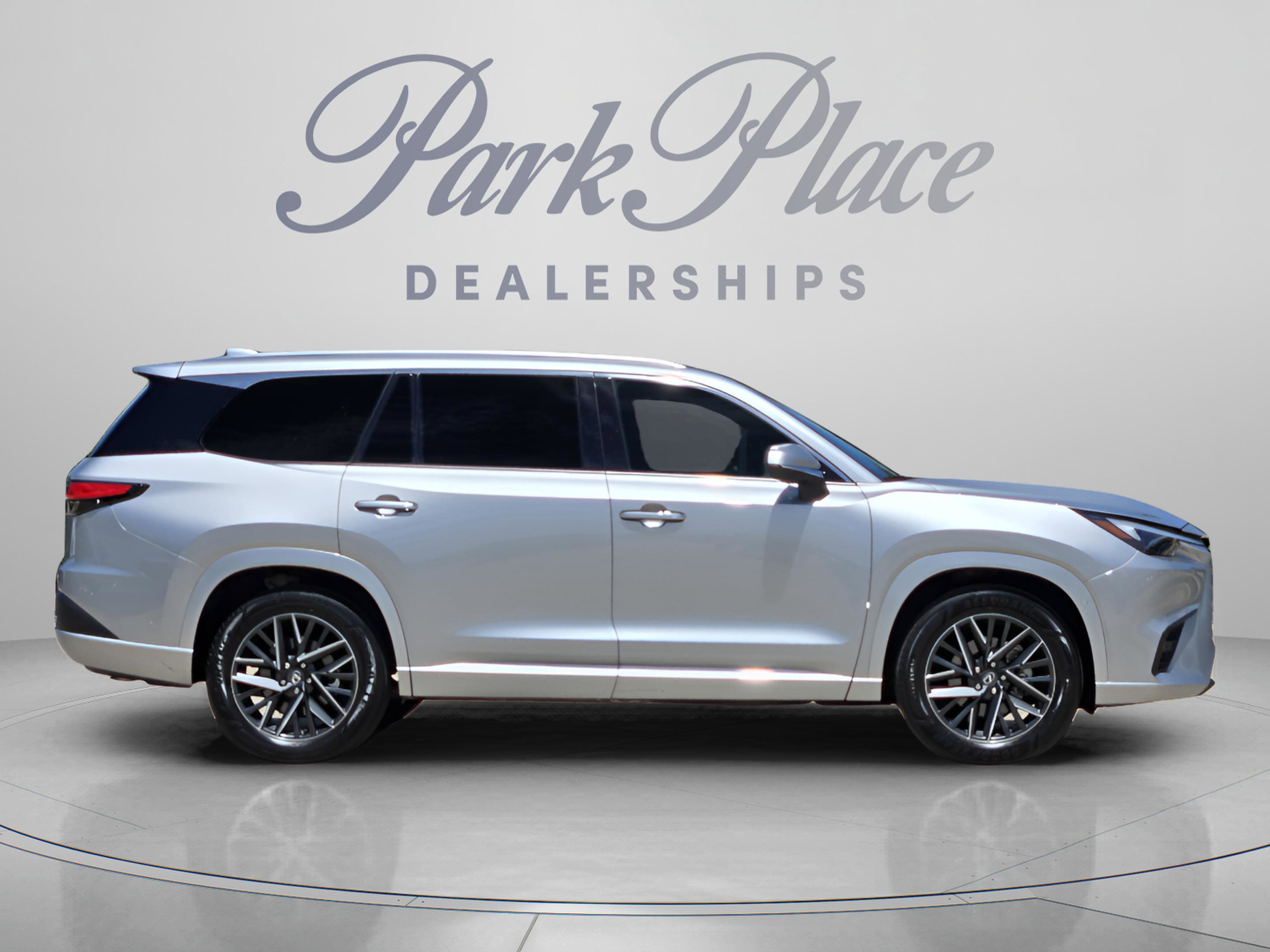 Used 2025 Lexus TX 350 AWD w/ Technology Package image 8