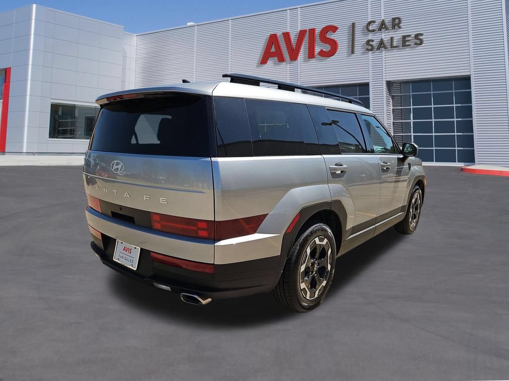 Used 2025 Hyundai Santa Fe SEL FWD image 6