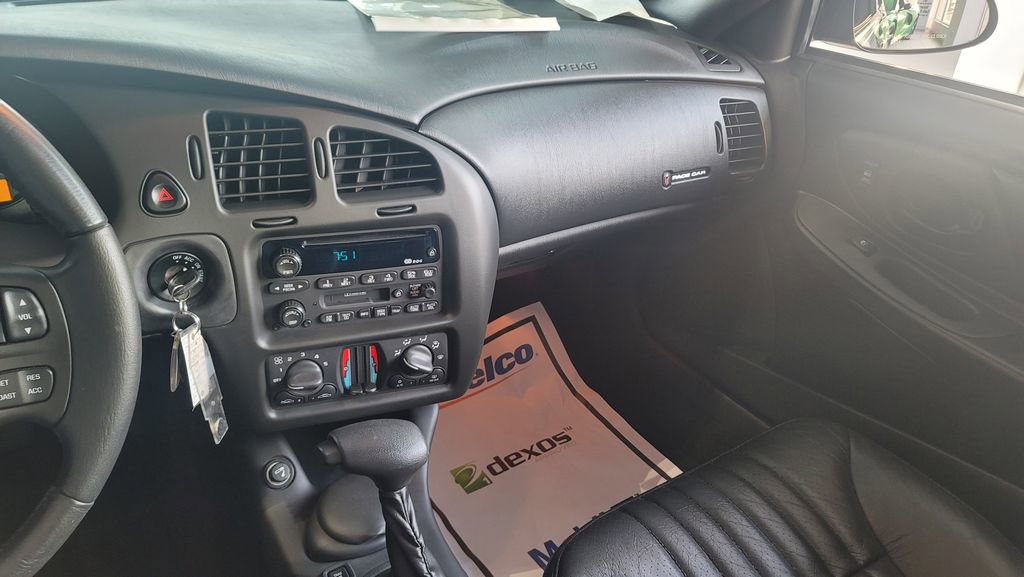 Used 2001 Chevrolet Monte Carlo SS w/ Preferred Equipment Group image 21