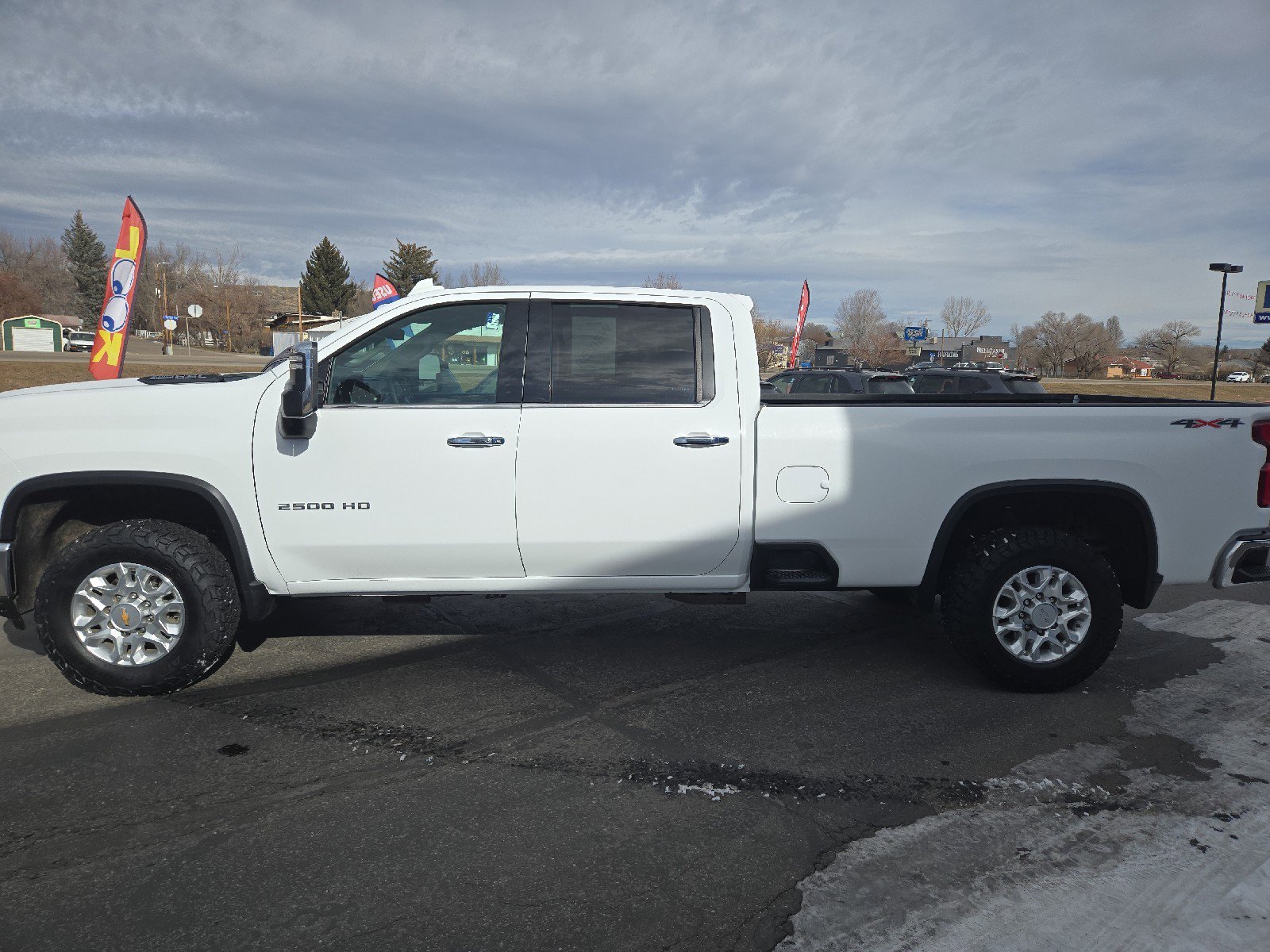 Used 2024 Chevrolet Silverado 2500 LTZ w/ LTZ Convenience Package image 7