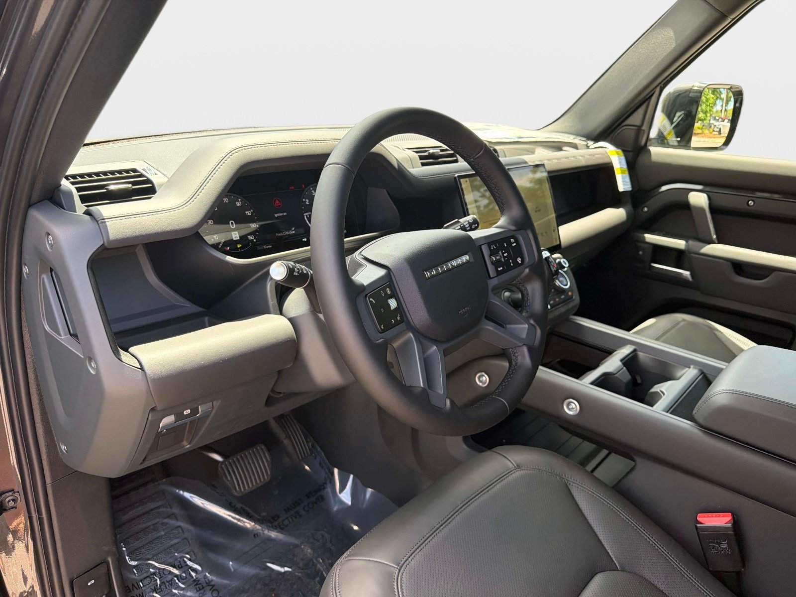 New 2026 Land Rover Defender 130 X-Dynamic SE AWD/4WD image 18