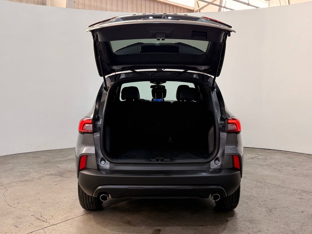 Certified 2025 Ford Escape ST-Line image 13