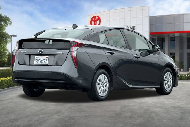 Used 2016 Toyota Prius Two FWD image 4