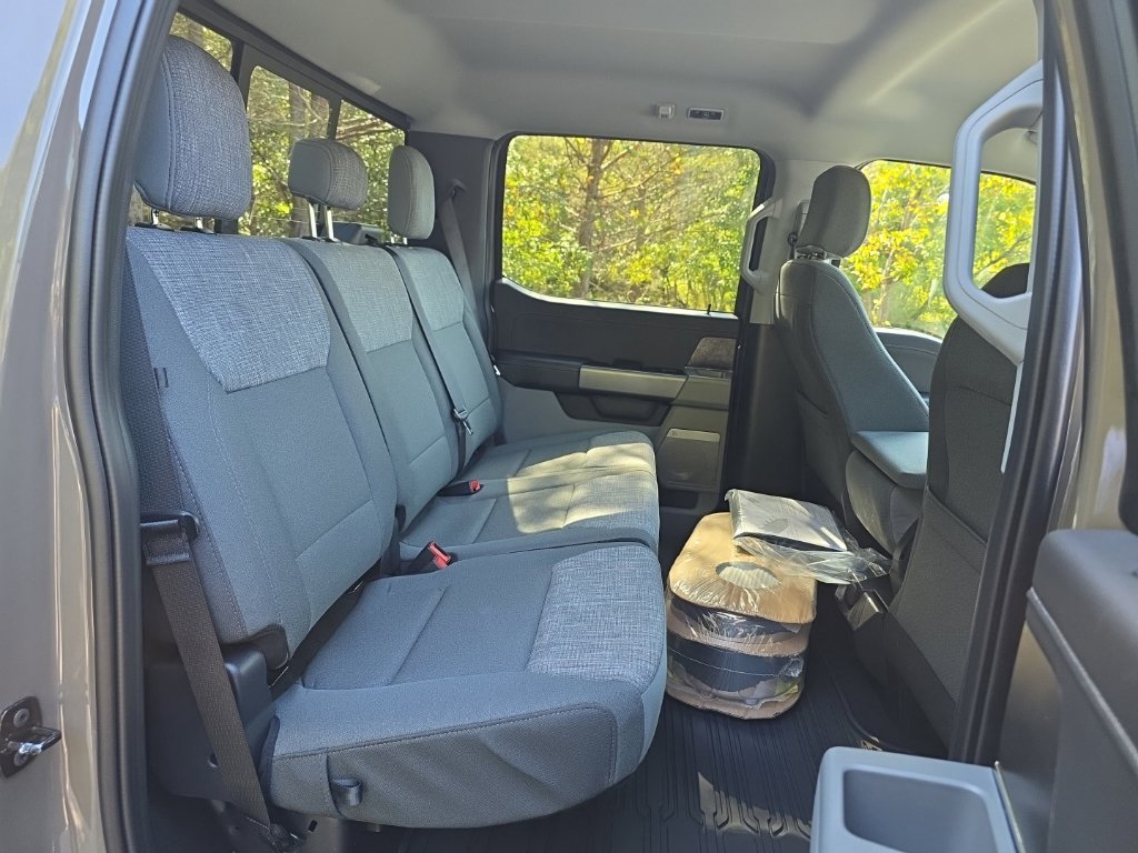 New 2027 Ford F350 XLT w/ XLT Premium Package AWD/4WD image 31