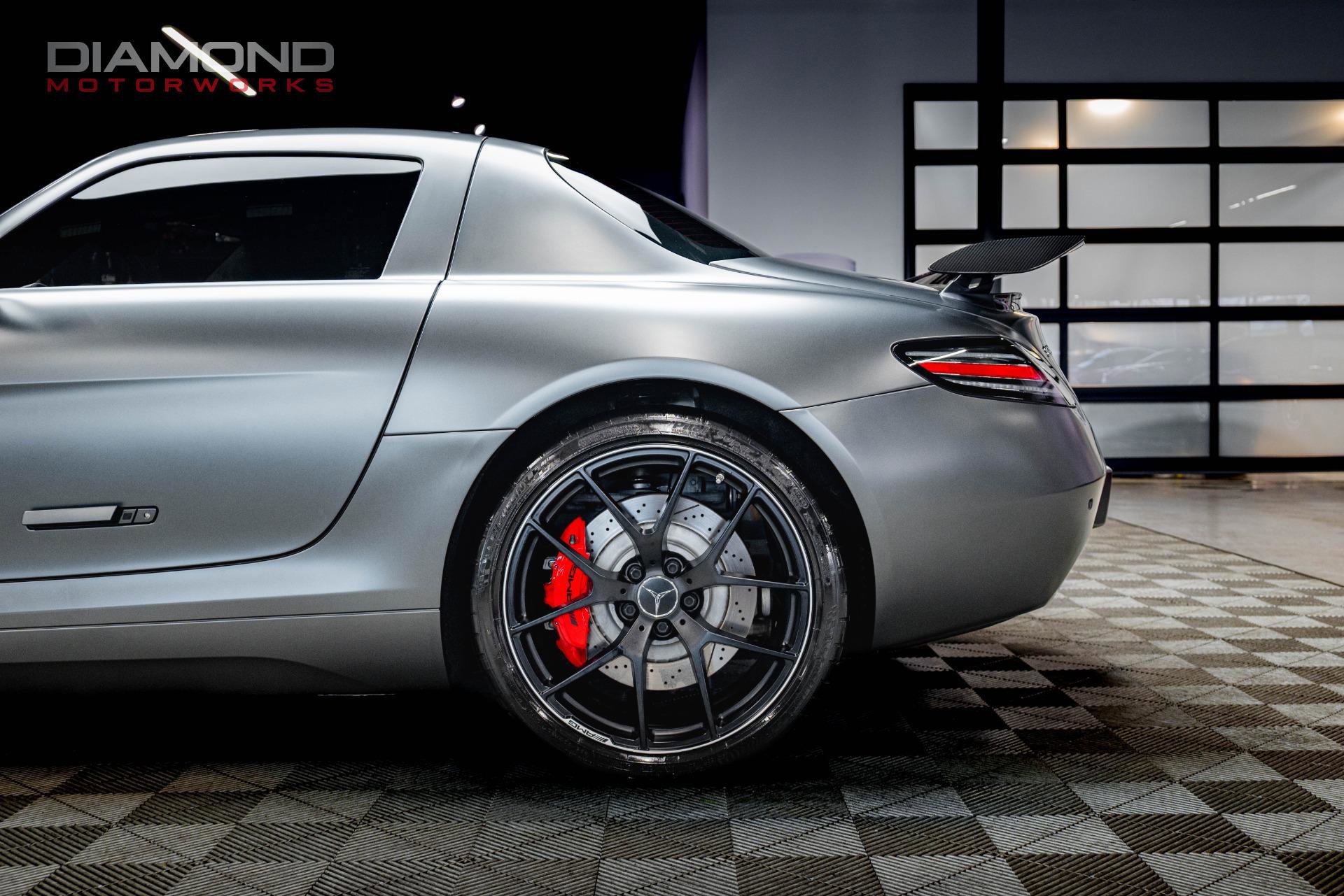 Used 2015 Mercedes-Benz SLS AMG GT Final Edition image 16