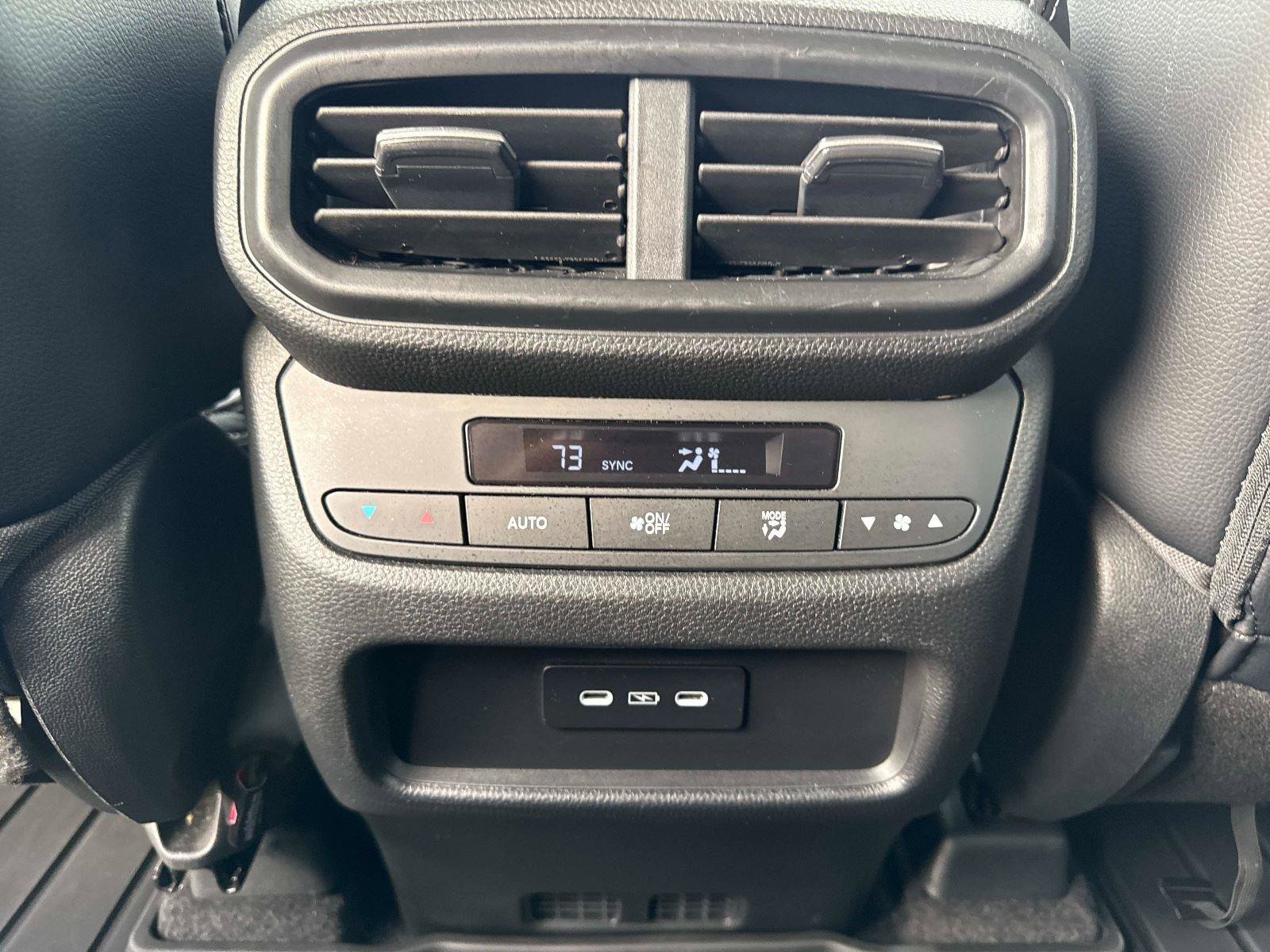 Certified 2024 Honda Pilot Touring image 19