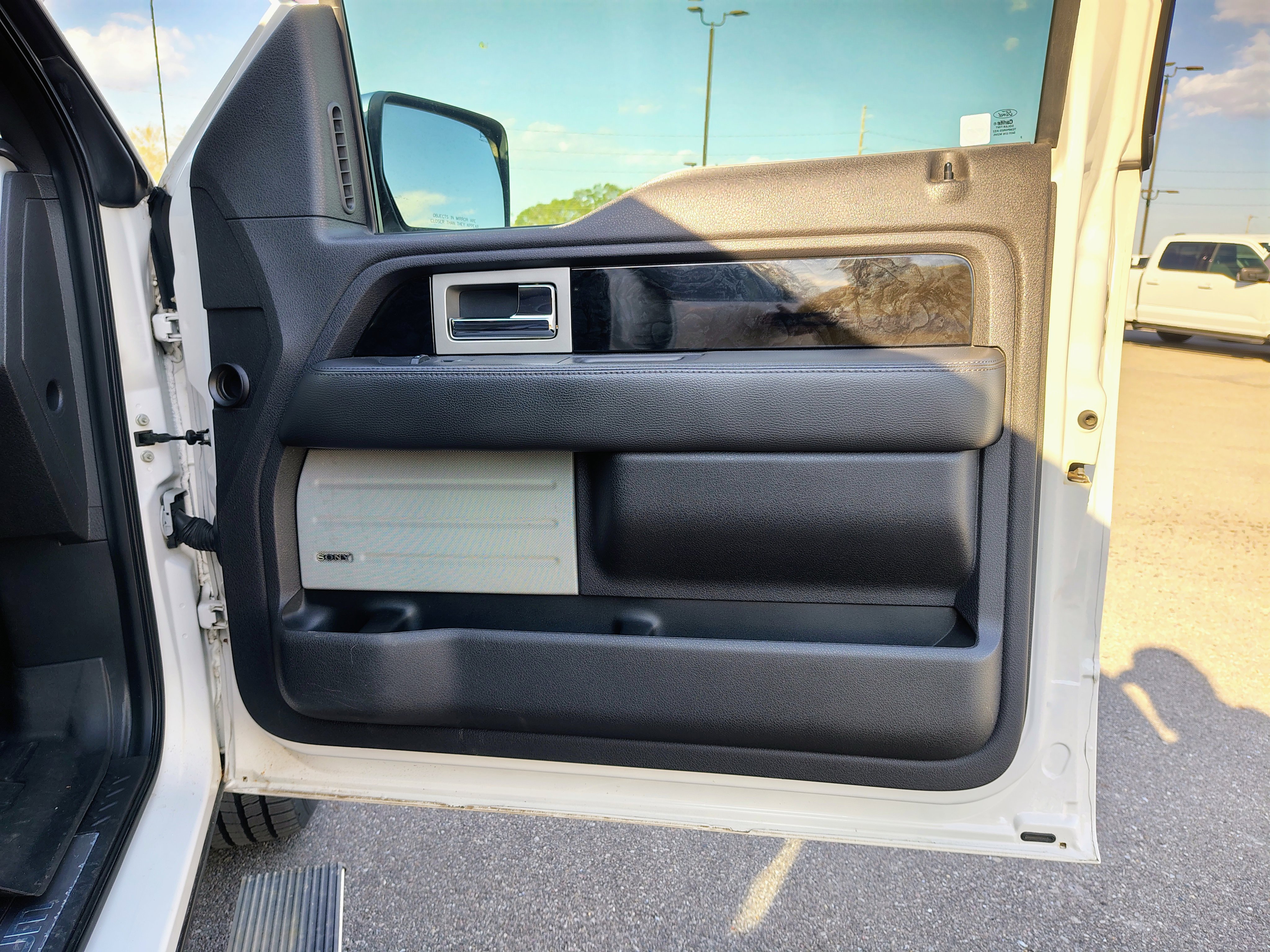 Used 2012 Ford F150 Platinum AWD/4WD image 14