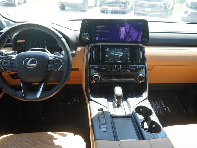 Used 2025 Lexus LX 700h Luxury w/ Appearance Package AWD/4WD image 14