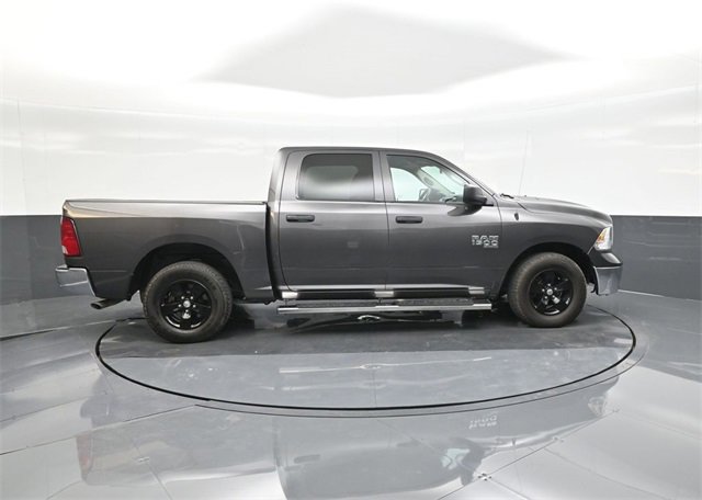 Used 2022 RAM 1500 Classic SLT image 26