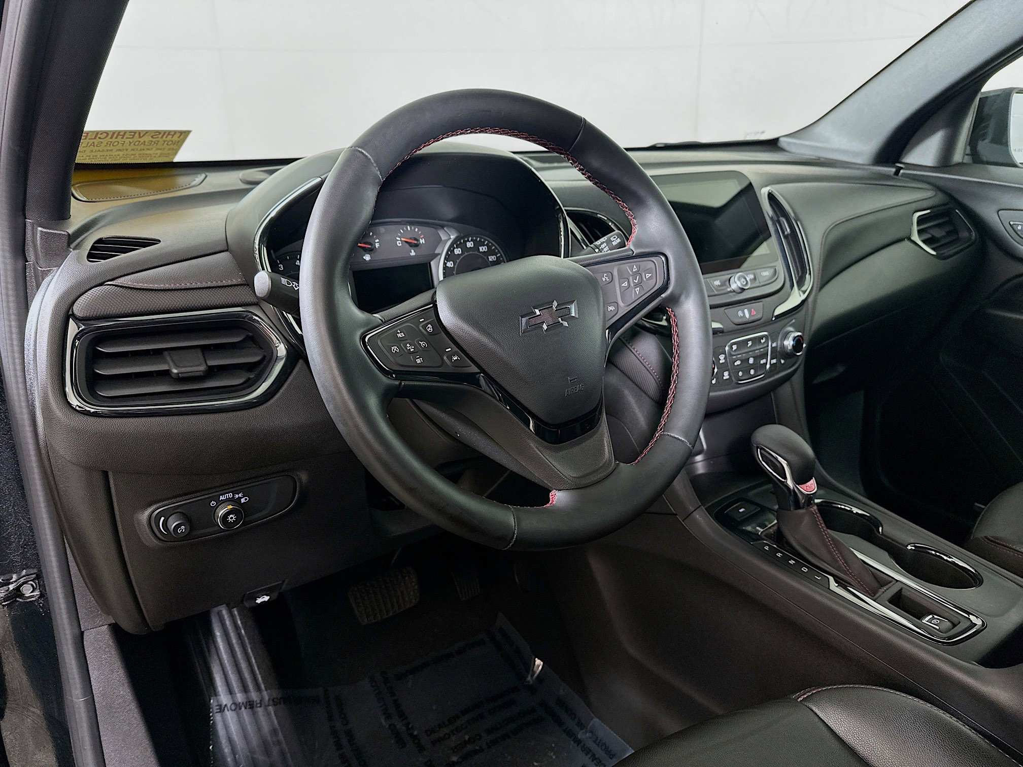 Used 2024 Chevrolet Equinox RS w/ RS Leather Package image 9