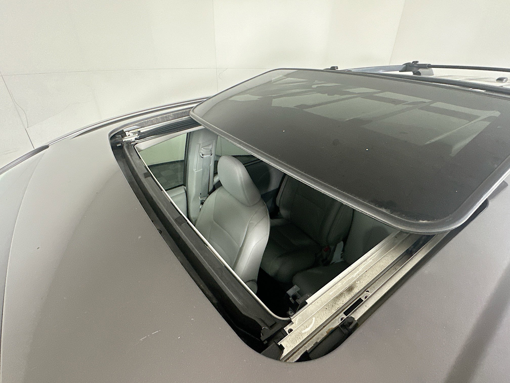 Used 2015 Toyota Sienna XLE w/ XLE Navigation Package image 24