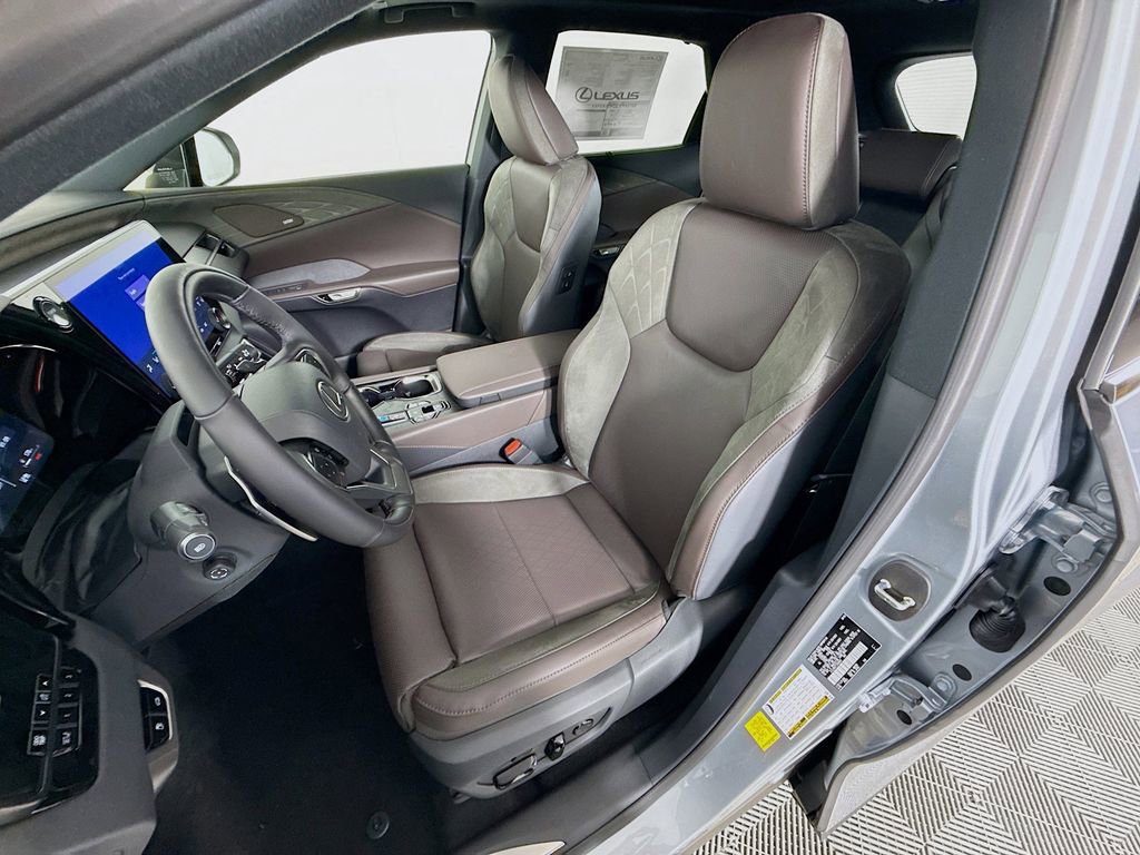 New 2026 Lexus RX 450h AWD image 16