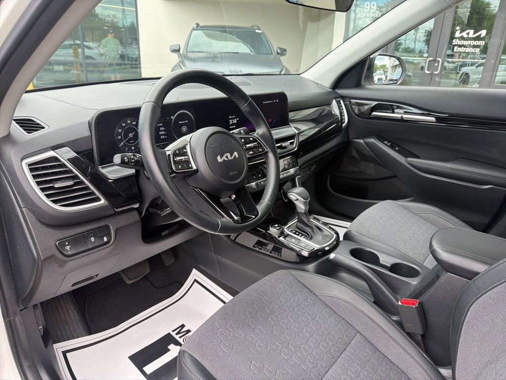 Certified 2024 Kia Seltos S AWD/4WD image 28