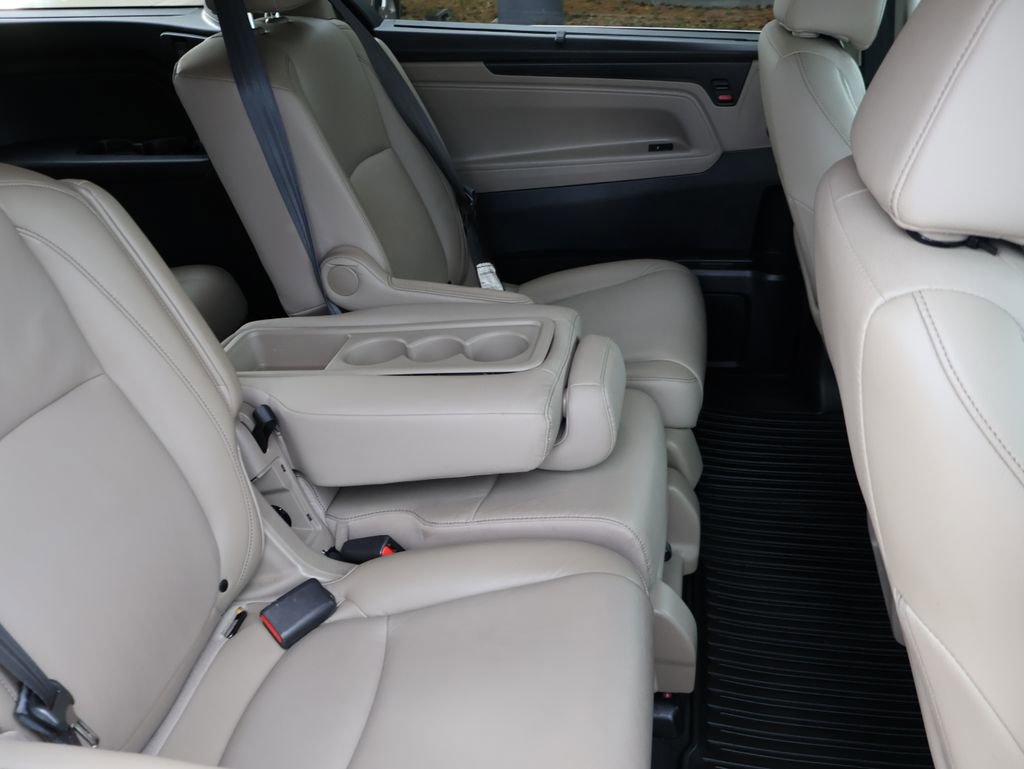 Used 2023 Honda Odyssey EX-L image 13