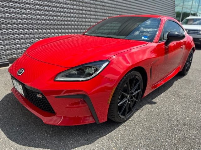 Used 2022 Toyota GR86 Premium w/ ALL Weather Mat Package (TMS) RWD image 1
