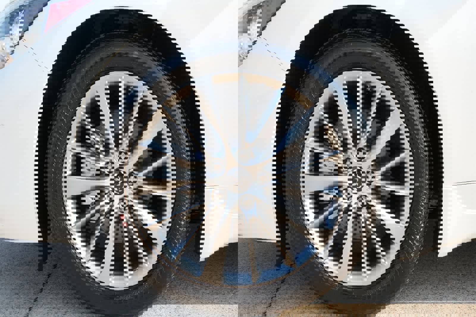 Used 2024 INFINITI Q50 Luxe w/ Cargo Package image 27