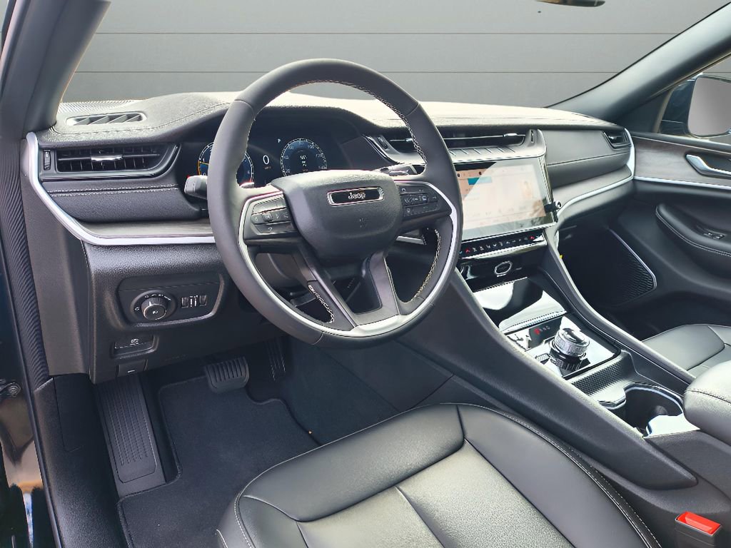 New 2026 Jeep Grand Cherokee Limited image 17