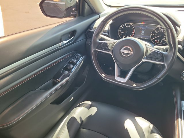 Certified 2023 Nissan Altima 2.5 SR w/ SR Premium Package FWD image 16
