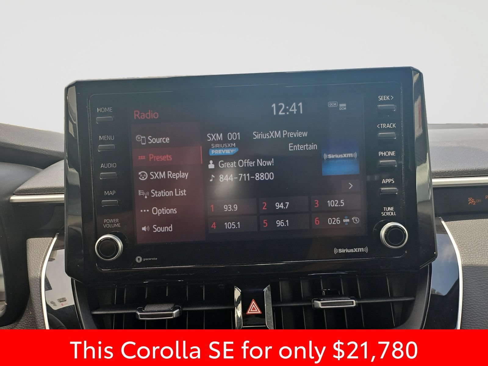 Used 2022 Toyota Corolla SE FWD image 27