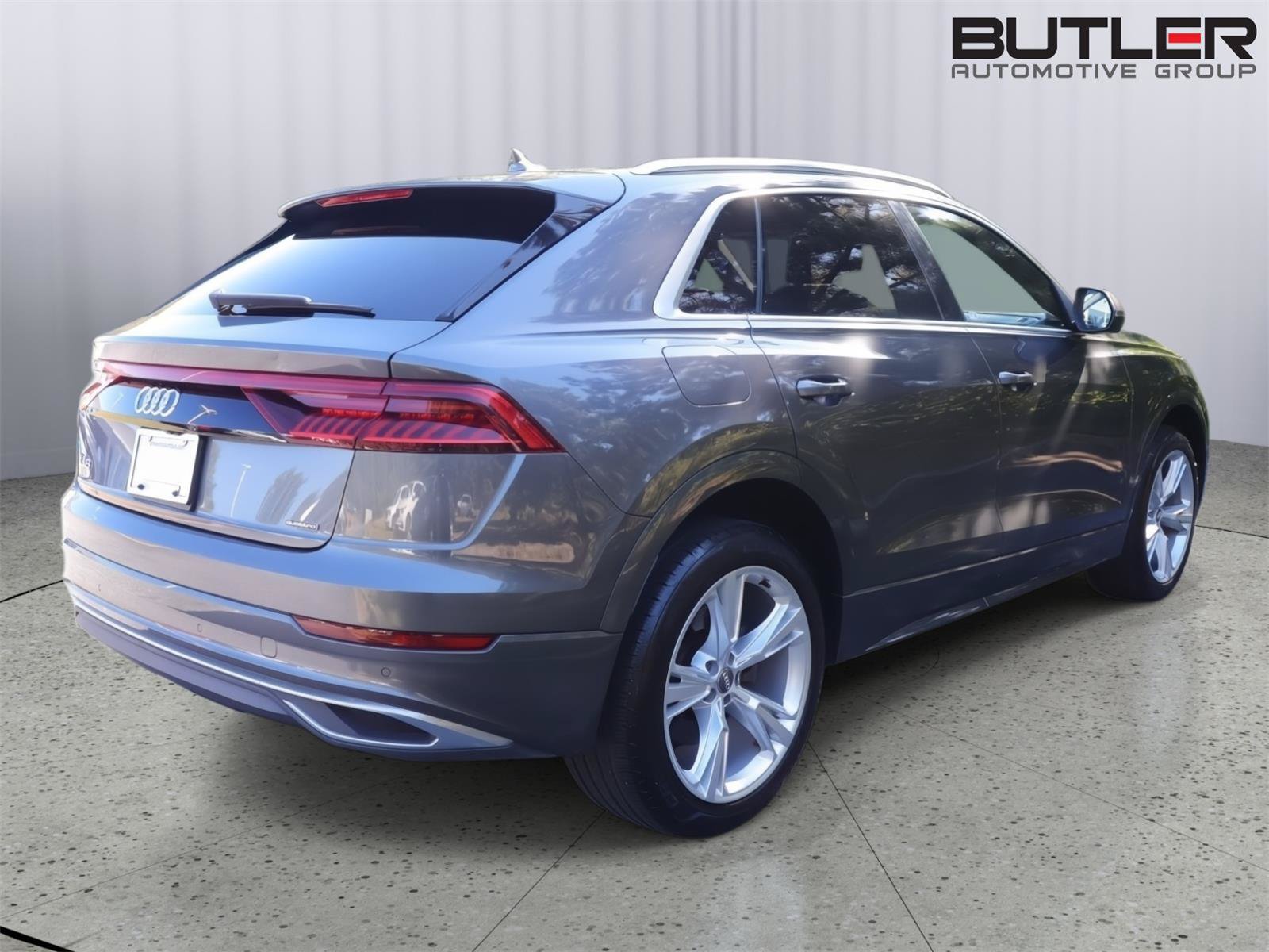 Used 2019 Audi Q8 Premium w/ Convenience Package AWD/4WD image 6