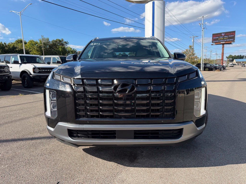 Used 2024 Hyundai Palisade SEL FWD image 2