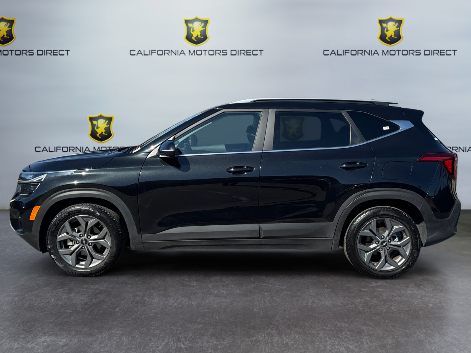 Used 2024 Kia Seltos S FWD image 2